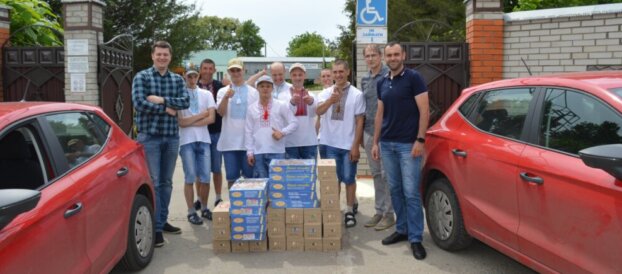 Солодкі подарунки від Кока-Кола