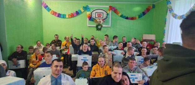 Сюрпризи на Різдво від БФ «HELP GROUP» та SKEEMANS CHURCH